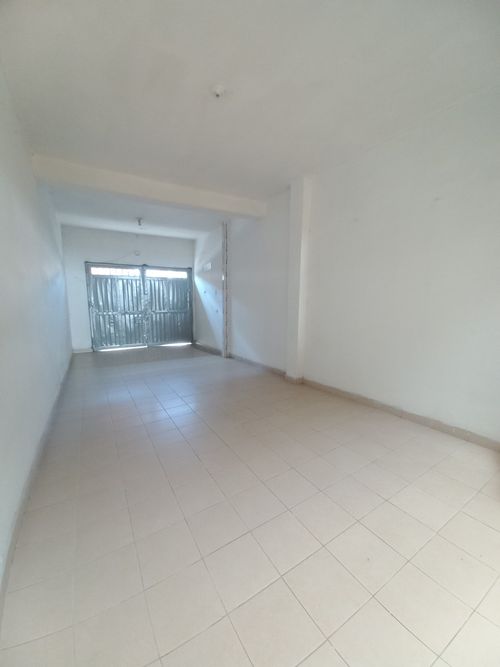 Bodega en arriendo en El Carmen, Ibagué, 360 m² · foto 5 de 9