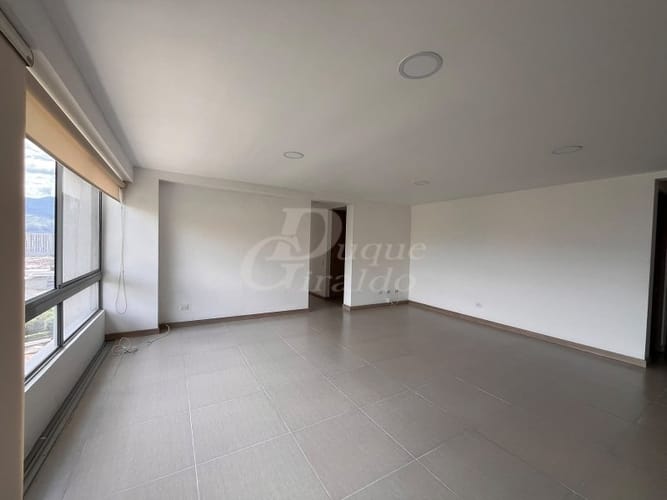 Apartamento de 3 alcobas en arriendo en Colombia, Medellín, 101 m² · foto 3 de 15