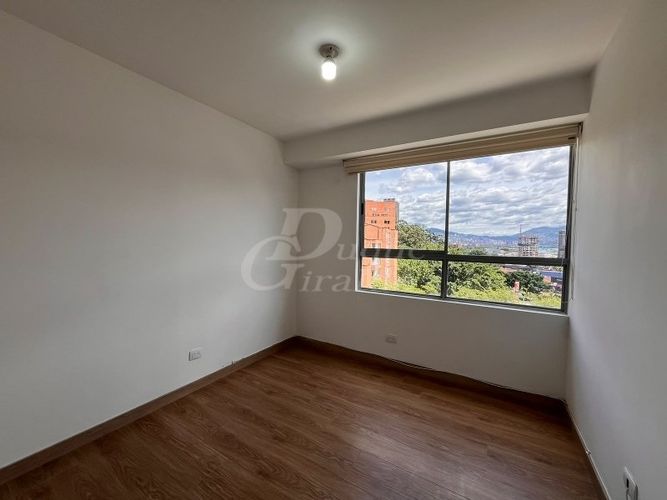 Apartamento de 3 alcobas en arriendo en Colombia, Medellín, 101 m² · foto 7 de 15
