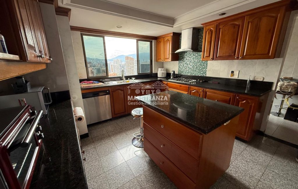 Apartamento en arriendo en El Poblado, Medellín · foto 14 de 22