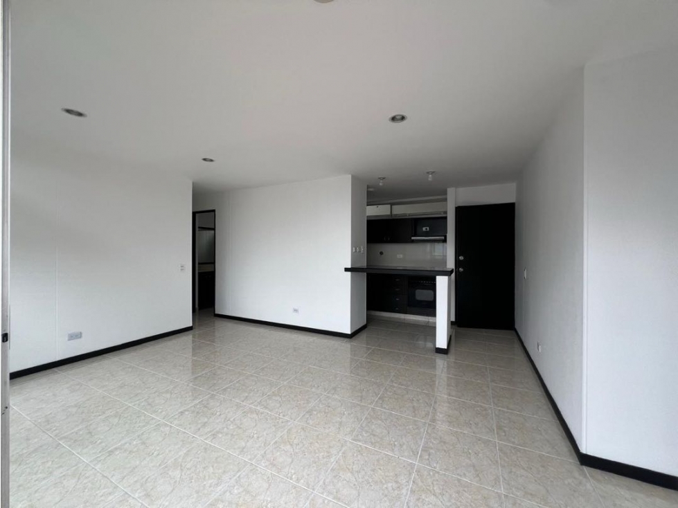 Apartamento en venta en Loma De Los Bernal, Medellín · foto 5 de 24