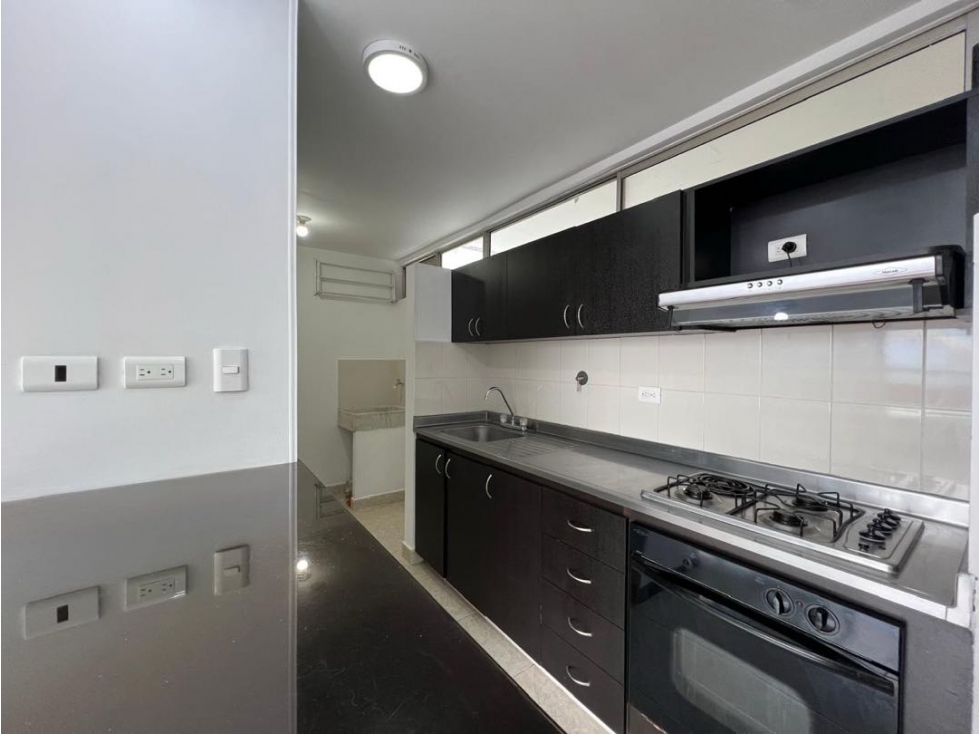 Apartamento en venta en Loma De Los Bernal, Medellín · foto 9 de 24