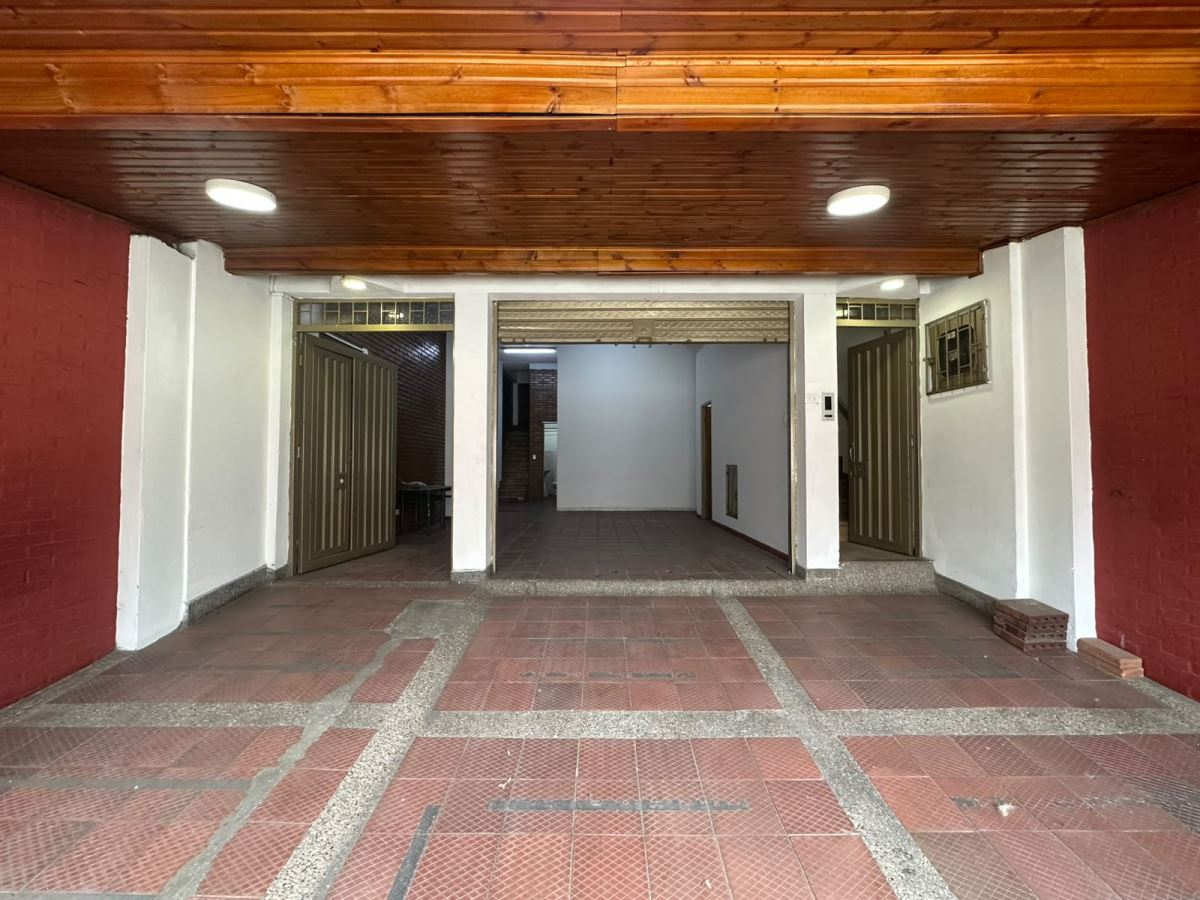 Casa en venta en Engativá, Bogotá · foto 4 de 24