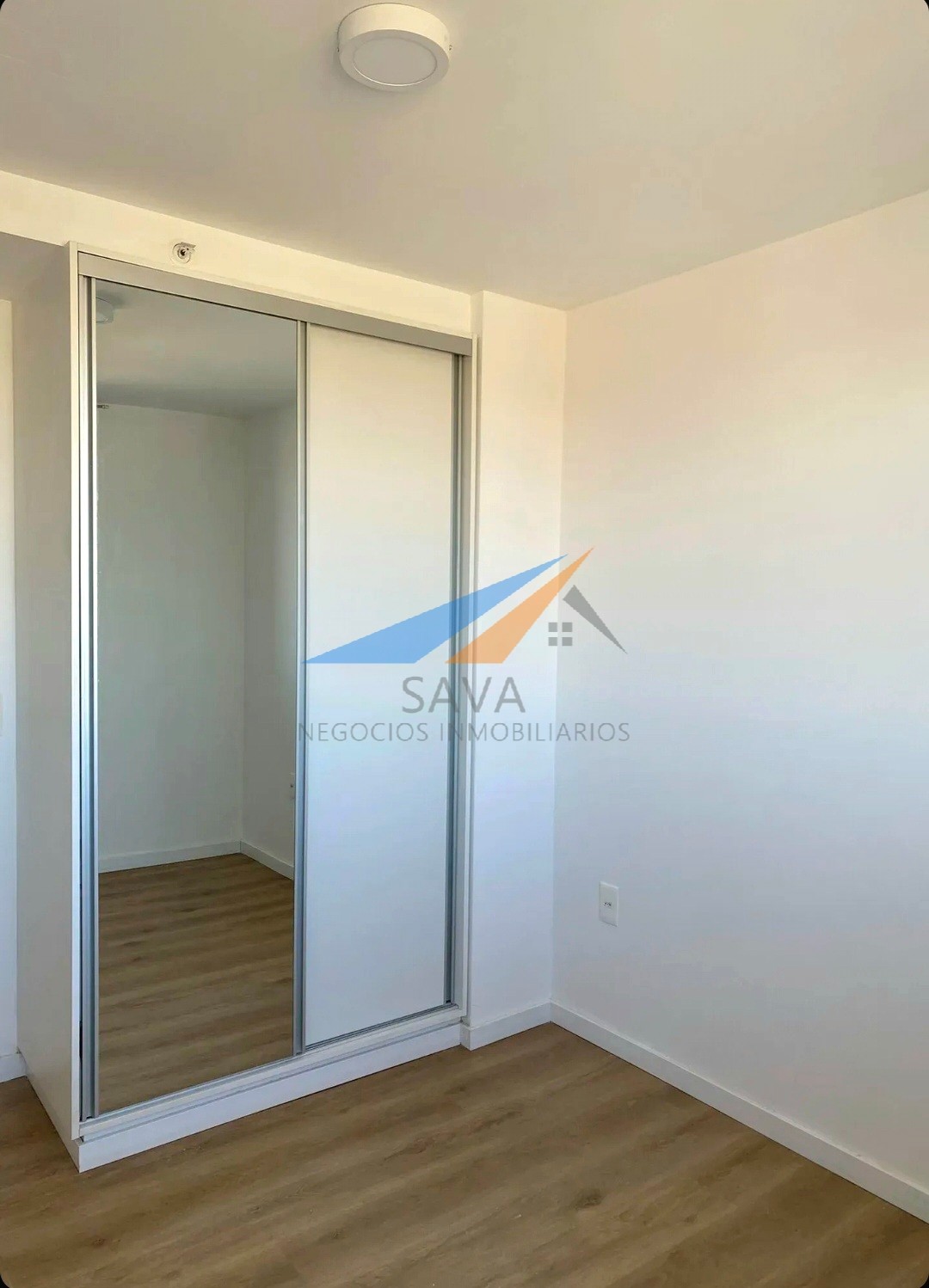 Alquiler Apartamento 1 Dormitorio en Malvin! Piso Alto. Excelente Ubicación. · Foto 11