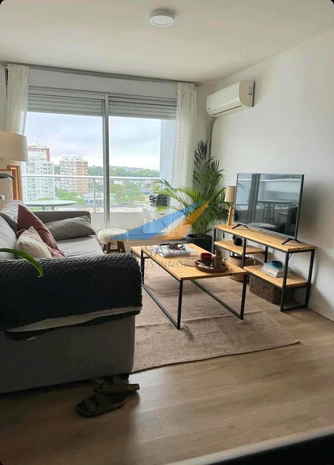 Alquiler Apartamento 1 Dormitorio en Malvin! Piso Alto. Excelente Ubicación. · Foto 3