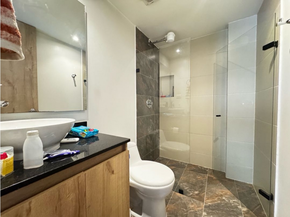 Apartamento en venta en Los Naranjos, Envigado · foto 9 de 13