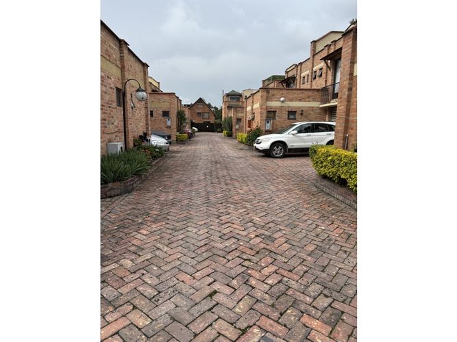 Casa de 4 alcobas en venta en Ub Rincon De La Valvanera, Chía, 163 m² · foto 6 de 24