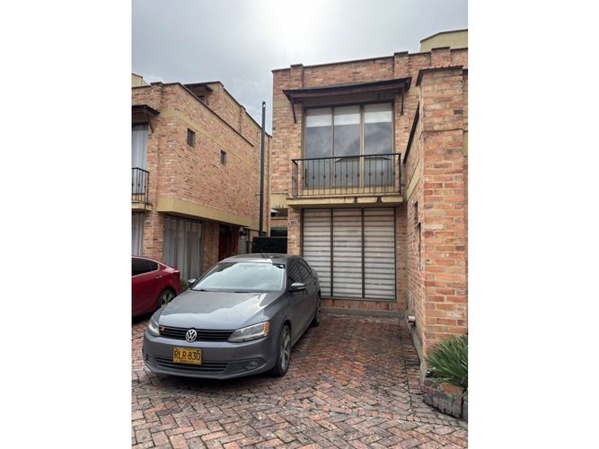 Casa de 4 alcobas en venta en Ub Rincon De La Valvanera, Chía, 163 m² · foto 2 de 24