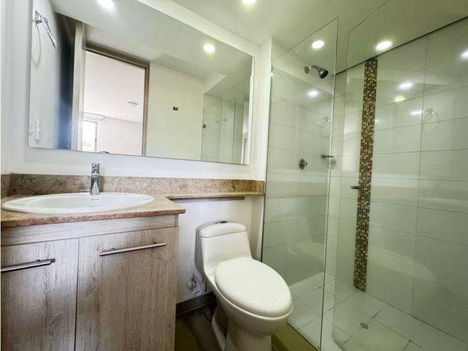 Apartamento de 3 alcobas en venta en Las Lomitas, Medellín, 71 m² · foto 11 de 11