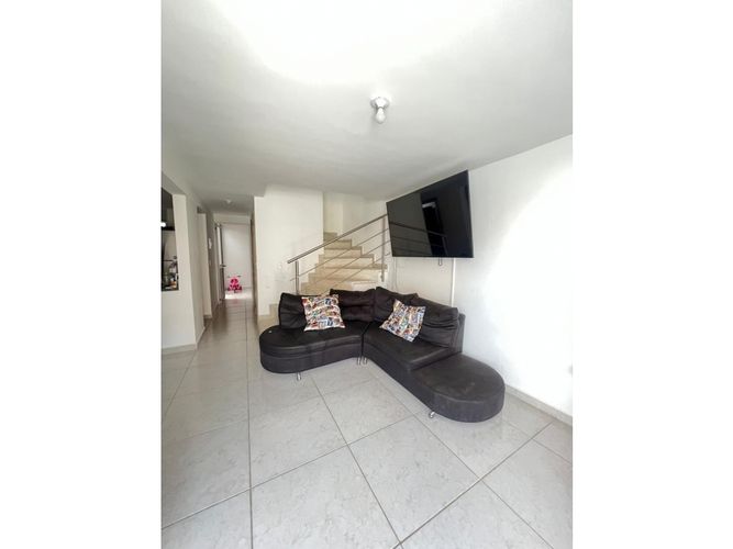Casa de 5 alcobas en venta en Cerritos, Pereira, 120 m² · foto 3 de 14