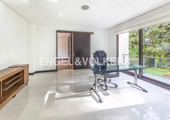 Casa de 5 alcobas en venta en Guaymaral, Bogotá, 533 m² · foto 17 de 20