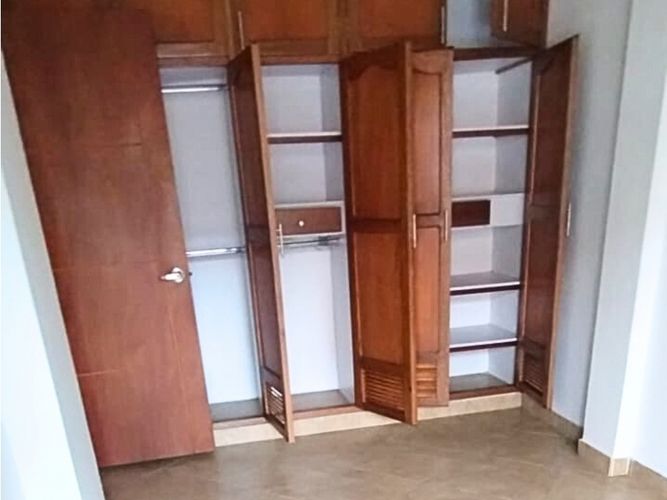 Casa de 5 alcobas en venta en Las Brisas, La Estrella, 225 m² · foto 7 de 14