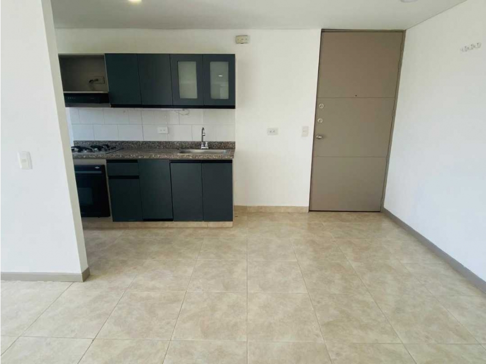 Apartamento en venta en La Ferreria, La Estrella · foto 2 de 21