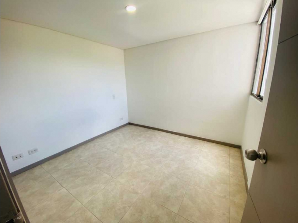 Apartamento en venta en La Ferreria, La Estrella · foto 5 de 21
