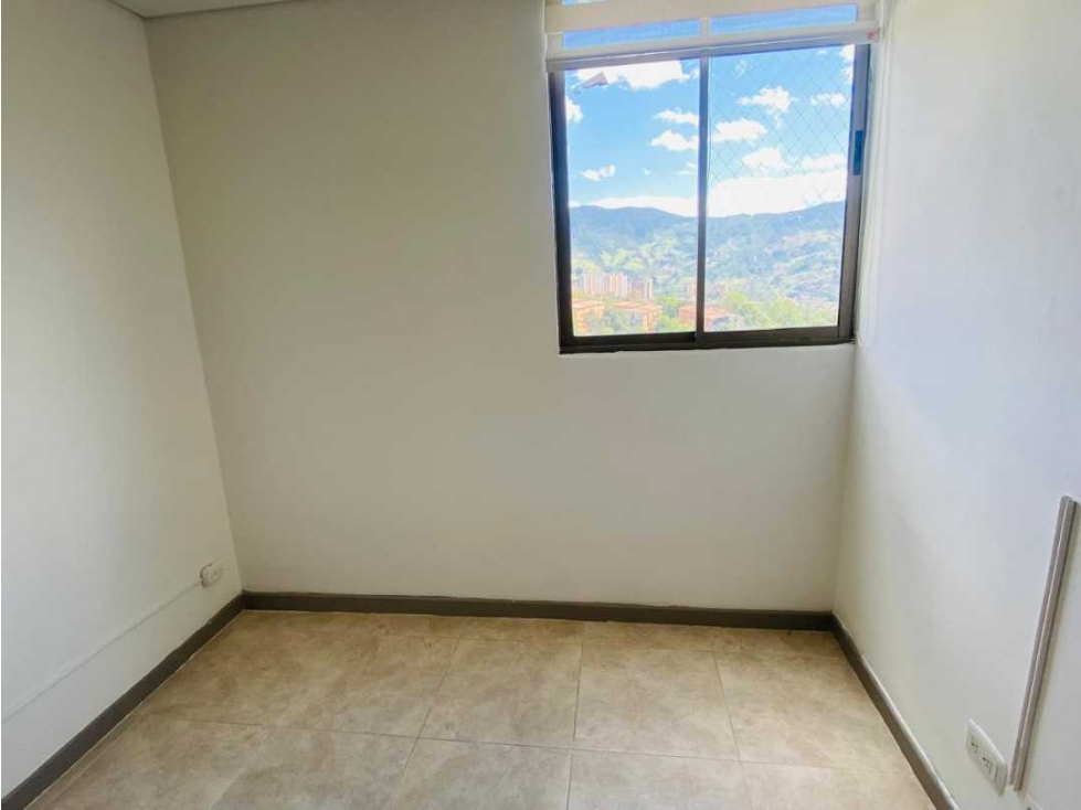 Apartamento en venta en La Ferreria, La Estrella · foto 12 de 21