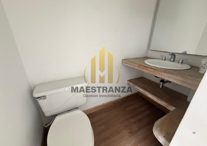 Local en arriendo en Laureles, Medellín, 191 m² · foto 10 de 11