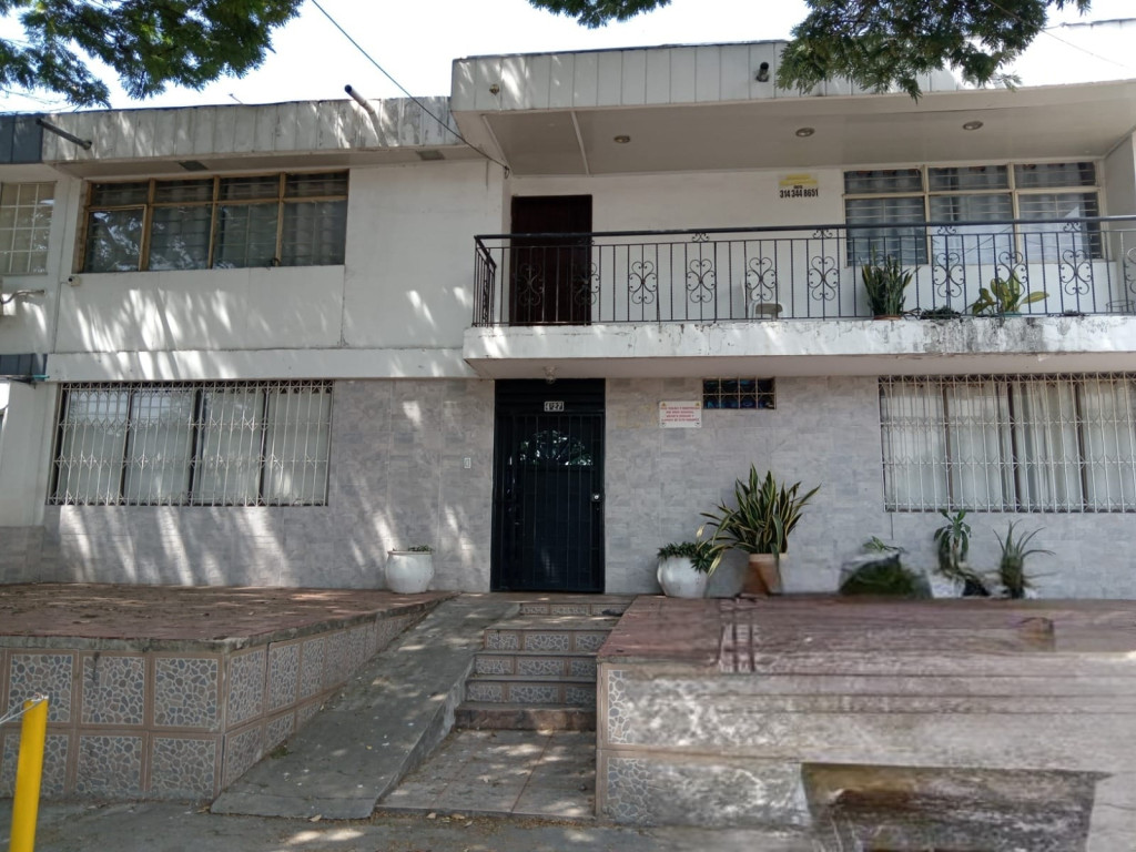 Casa en Arriendo en Urbanizacion la flora, Cali