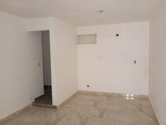 Bodega en arriendo en Camino Verde, Envigado, 340 m² · foto 3 de 17
