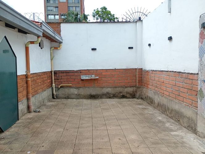 Bodega en arriendo en Camino Verde, Envigado, 340 m² · foto 17 de 17