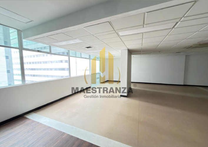 Oficina en arriendo en Villa Carlota, Medellín, 1013 m² · foto 14 de 21