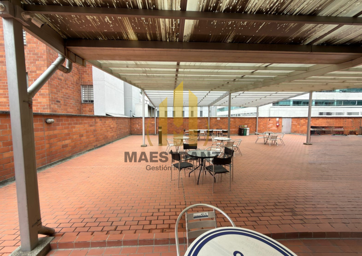 Oficina en arriendo en Villa Carlota, Medellín, 507 m² · foto 17 de 17