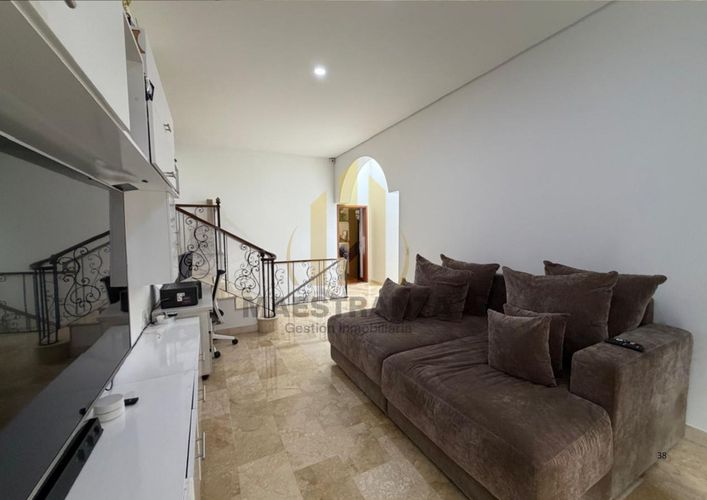 Casa de 4 alcobas en venta en Las Lomas, Medellín, 400 m² · foto 8 de 24