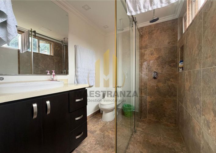 Casa de 4 alcobas en venta en Las Lomas, Medellín, 400 m² · foto 17 de 24