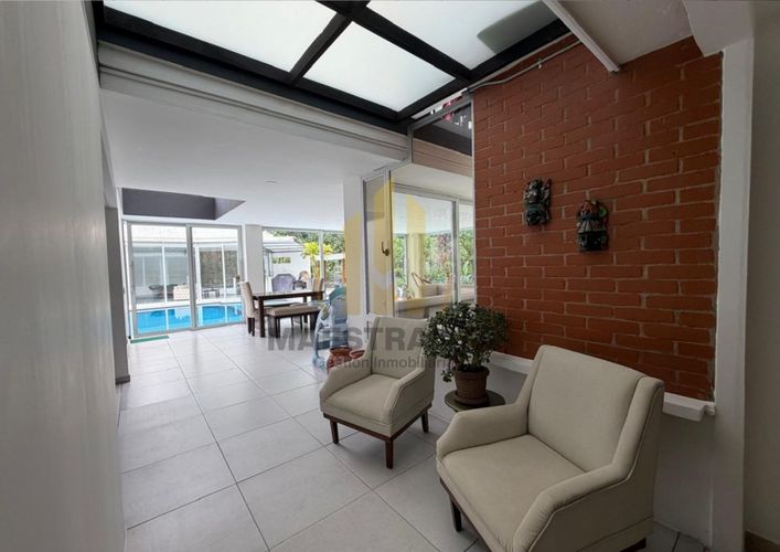 Casa de 4 alcobas en venta en Las Lomas, Medellín, 400 m² · foto 21 de 24