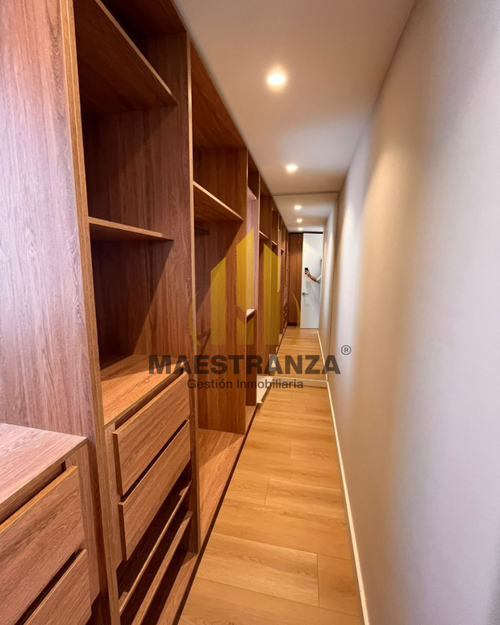 Apartamento de 4 alcobas en venta en El Poblado, Medellín, 320 m² · foto 11 de 21