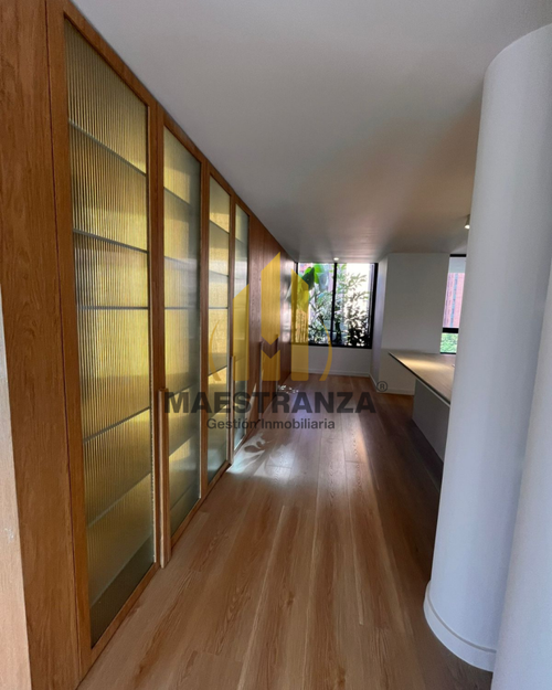 Apartamento de 4 alcobas en venta en El Poblado, Medellín, 320 m² · foto 15 de 21