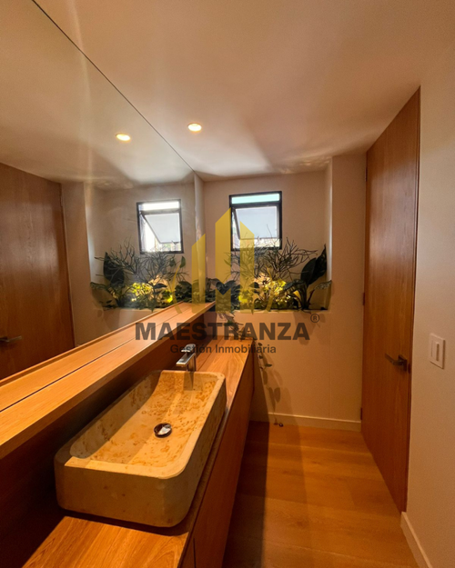 Apartamento de 4 alcobas en venta en El Poblado, Medellín, 320 m² · foto 17 de 21