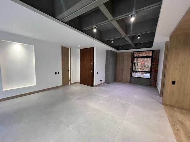 Apartamento de 3 alcobas en arriendo en El Diamante No. 2, Medellín, 204 m² · foto 7 de 24