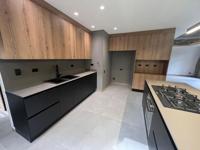 Apartamento de 3 alcobas en arriendo en El Diamante No. 2, Medellín, 204 m² · foto 11 de 24