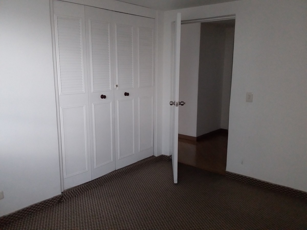 Apartamento en venta en Chapinero Alto, Bogotá · foto 10 de 19
