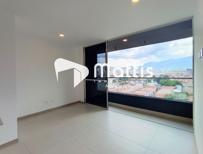 Apartamento en venta en Centro, Itagüí · foto 5 de 14