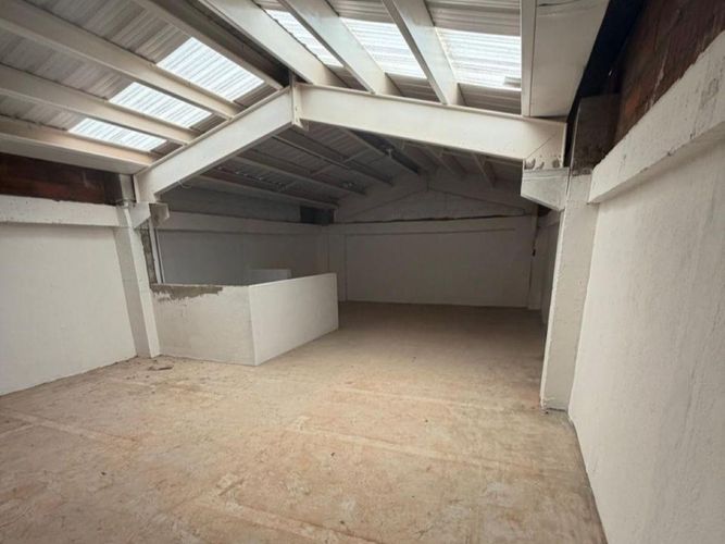 Bodega en arriendo en Camino Verde, Envigado, 340 m² · foto 5 de 7