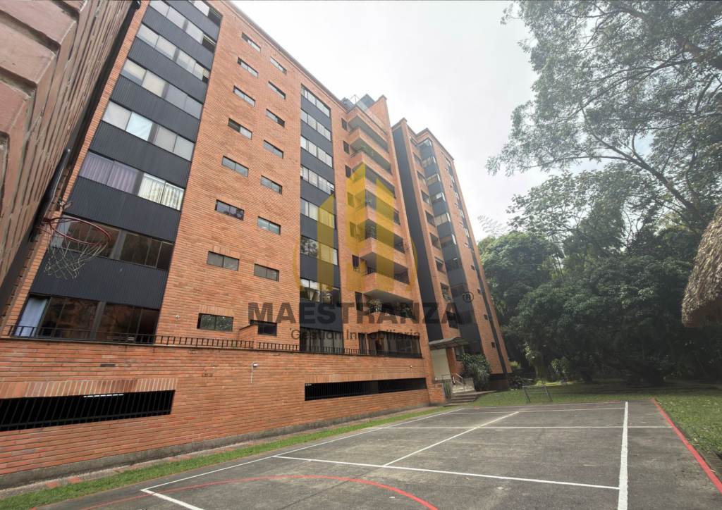 Apartamento en venta en El Poblado, Medellín · foto 23 de 24