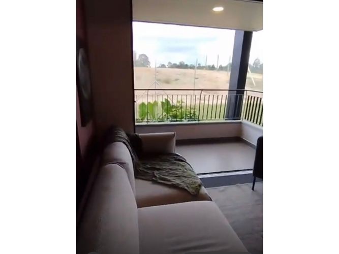 Apartamento de 3 alcobas en venta en Los Colegios, Rionegro, 77 m² · foto 2 de 15