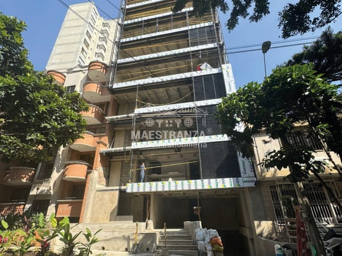 Local en arriendo en Laureles, Medellín, 206 m² · foto 2 de 16