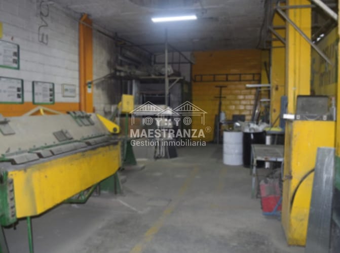 Bodega en venta en Guayabal, Medellín, 2903 m² · foto 11 de 17