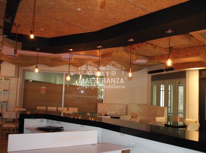 Local en arriendo en Milla De Oro, Medellín, 138 m² · foto 2 de 15