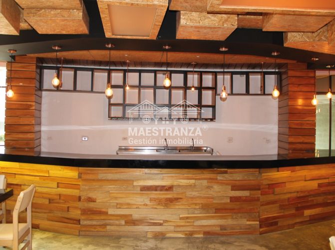 Local en arriendo en Milla De Oro, Medellín, 138 m² · foto 3 de 15