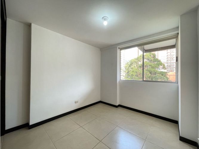Apartamento de 3 alcobas en venta en Loma De San Jose, Sabaneta, 73 m² · foto 8 de 15