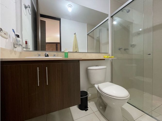 Apartamento de 3 alcobas en venta en Loma De San Jose, Sabaneta, 73 m² · foto 10 de 15
