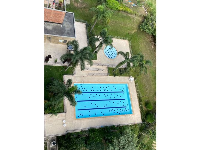 Apartamento de 3 alcobas en venta en Loma De San Jose, Sabaneta, 73 m² · foto 11 de 15