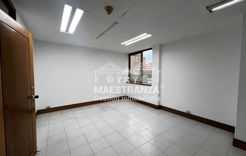 Consultorio en arriendo en La Aguacatala, Medellín, 25 m² · foto 3 de 6