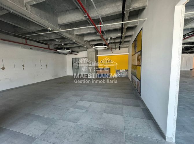 Oficina en arriendo en Zuñiga, Envigado, 717 m² · foto 12 de 23