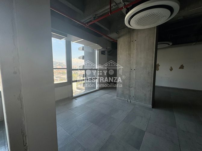Oficina en arriendo en Zuñiga, Envigado, 717 m² · foto 14 de 23