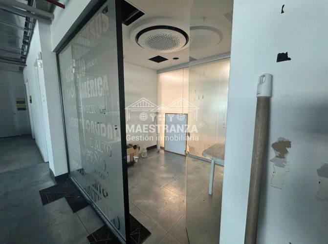 Oficina en arriendo en Zuñiga, Envigado, 717 m² · foto 19 de 23
