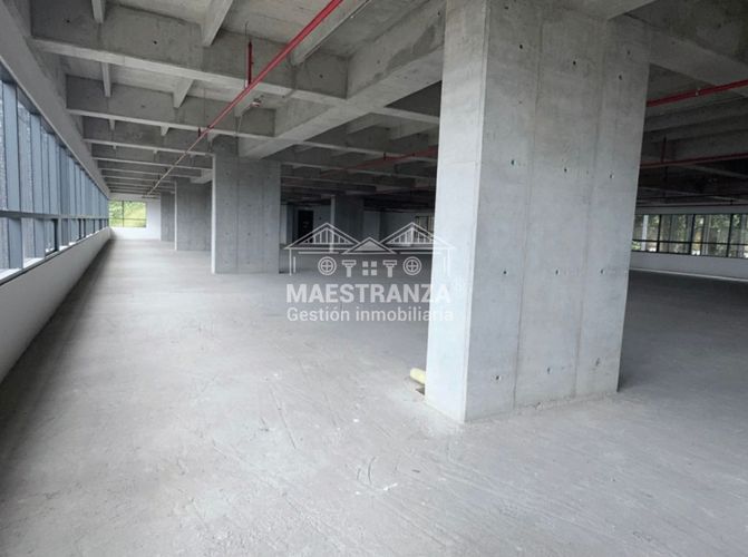Oficina en arriendo en Las Palmas, Medellín, 1888 m² · foto 3 de 19
